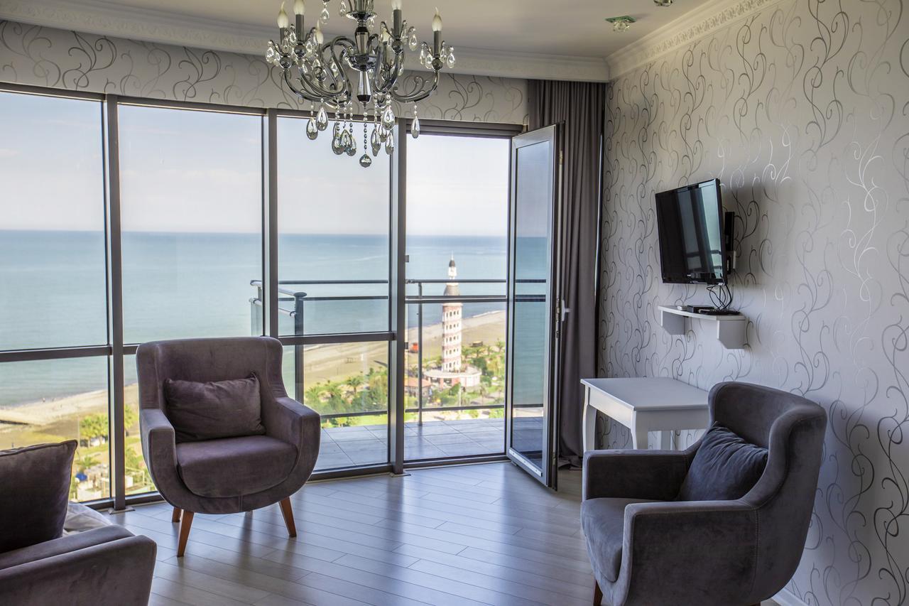 Tina'S Apartments With Panoramic Sea View บาทูมิ ภายนอก รูปภาพ