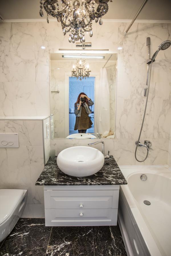 Tina'S Apartments With Panoramic Sea View บาทูมิ ภายนอก รูปภาพ